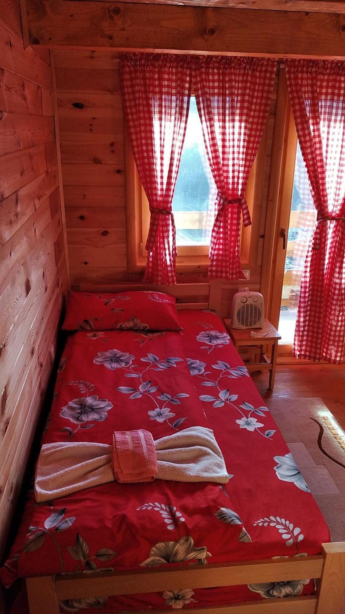 Eco Village Jasavic Плав Екстериор снимка